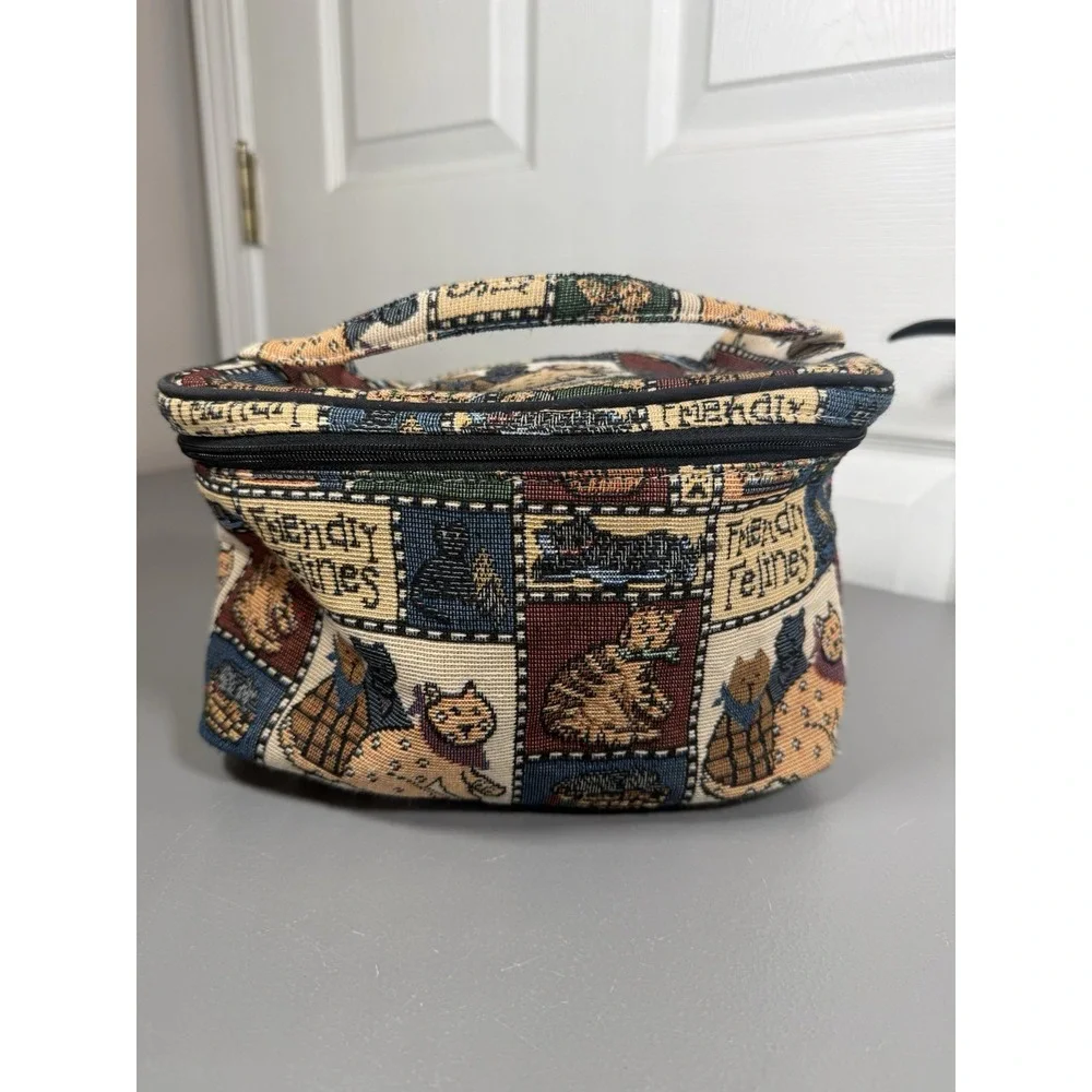 Vintage Friendly Felines Cats Tapestry Makeup Cosmetic Travel Bag Mirror Totes